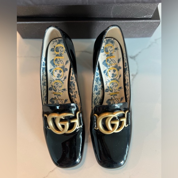 Gucci shoes in great condition,sole has wear but over all in great condition. - Picture 1 of 8